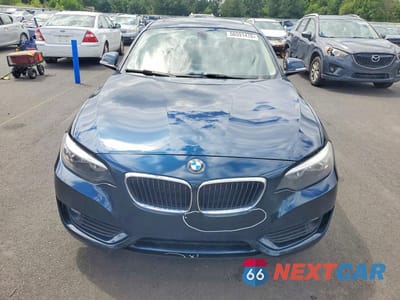 Piąte zdjęcie samochodu w środku: 2014 BMW 228 I VIN:WBA1F5C5XEV246049 - miniatura