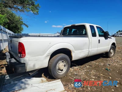Trzecie zdjęcie samochodu z tyłu: 2015 FORD F250 SUPER DUTY VIN:1FT7X2A64FEB54036 - miniatura