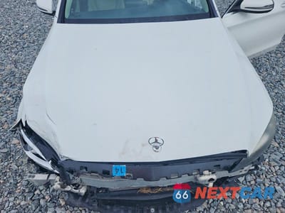 Zdjęcie 11 z 13 samochodu: 2018 MERCEDES-BENZ C 300 VIN:55SWF4JBXJU268362 - miniatura