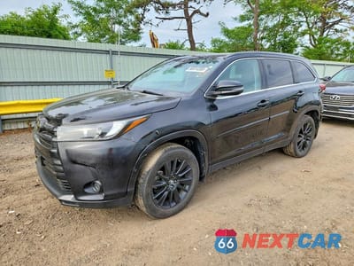 2019 TOYOTA HIGHLANDER SE 5TDJZRFH9KS622317 - główne zdjęcie licytacji z USA - miniatura
