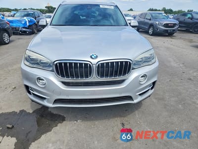Piąte zdjęcie samochodu w środku: 2016 BMW X5 XDR40E VIN:5UXKT0C57G0S75672 - miniatura
