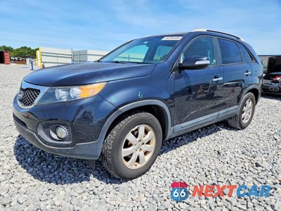 2012 KIA SORENTO LX 5XYKT3A61CG282555 - główne zdjęcie licytacji z USA - miniatura