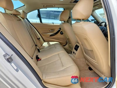 Zdjęcie 10 z 12 samochodu: 2014 BMW 328 XI VIN:WBA3B3C52EJ980765 - miniatura
