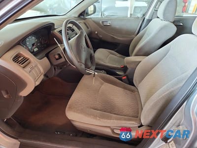 Zdjęcie 7 z 12 samochodu: 2002 HONDA ACCORD VALUE VIN:1HGCF86652A172576 - miniatura
