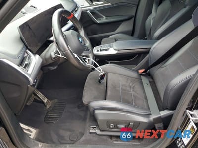 Zdjęcie 7 z 13 samochodu: 2024 BMW X1 M35I VIN:WBX13EF04R5Y33836 - miniatura