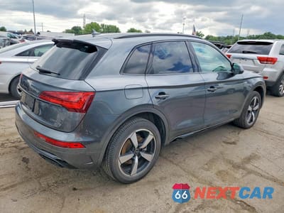 Trzecie zdjęcie samochodu z tyłu: 2023 AUDI Q5 PREMIUM PLUS 45 VIN:WA1EAAFY2P2143109 - miniatura