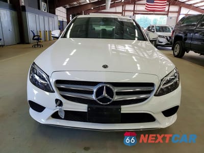 Piąte zdjęcie samochodu w środku: 2019 MERCEDES-BENZ C 300 4MATIC VIN:55SWF8EBXKU296083 - miniatura
