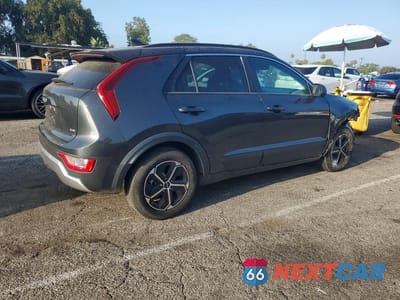 Trzecie zdjęcie samochodu z tyłu: 2024 KIA NIRO LX VIN:KNDCP3LE3R5174517 - miniatura