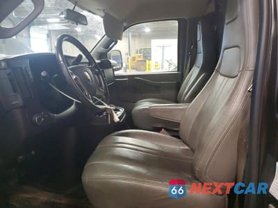 Zdjęcie 7 z 12 samochodu: 2018 CHEVROLET EXPRESS G2500 VIN:1GCWGAFP7J1186065 - miniatura
