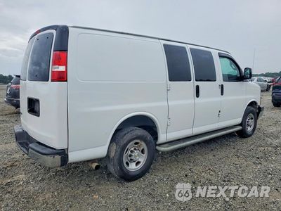Trzecie zdjęcie samochodu z tyłu: 2021 CHEVROLET EXPRESS 2500 CARGO DELIVERY VAN VIN:1GCWGAFP5M1242346 - miniatura