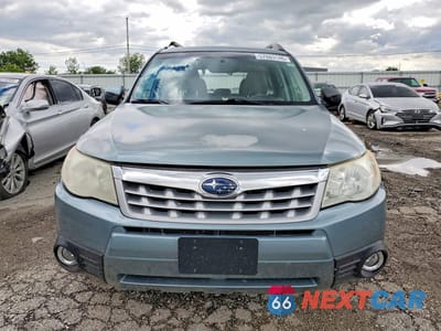 Piąte zdjęcie samochodu w środku: 2013 SUBARU FORESTER 2.5X PREMIUM VIN:JF2SHADC0DH434004 - miniatura