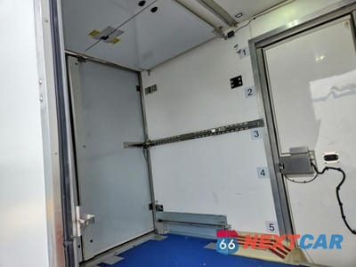 Zdjęcie 10 z 13 samochodu: 2022 FORD TRANSIT DELIVERY TRUCK VIN:1FDBW5Z87NKA20217 - miniatura
