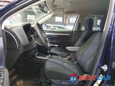 Zdjęcie 7 z 13 samochodu: 2018 MITSUBISHI OUTLANDER SE VIN:JA4AZ3A37JZ061597 - miniatura