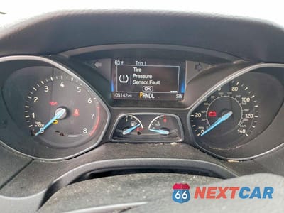 Zdjęcie 9 z 12 samochodu: 2018 FORD FOCUS SE VIN:1FADP3F29JL324223 - miniatura