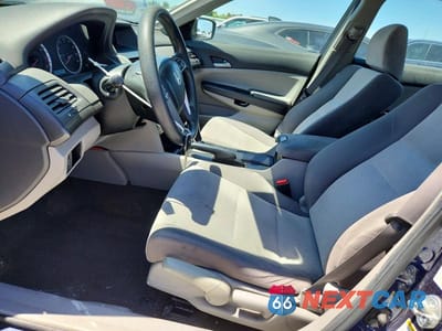 Zdjęcie 7 z 12 samochodu: 2010 HONDA ACCORD LX VIN:1HGCP2F3XAA194930 - miniatura