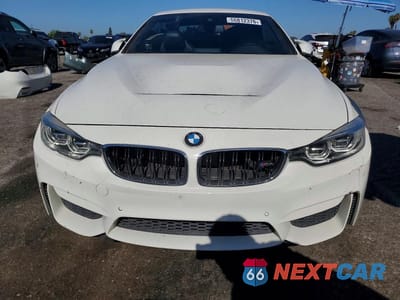 Piąte zdjęcie samochodu w środku: 2016 BMW M4 VIN:WBS3U9C56GP968496 - miniatura