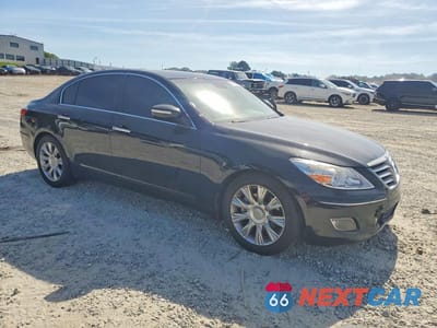 Czwarte zdjęcie samochodu z boku: 2010 HYUNDAI GENESIS 3.8L VIN:KMHGC4DE7AU073990 - miniatura