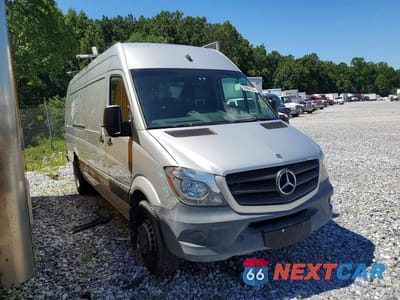 Czwarte zdjęcie samochodu z boku: 2015 MERCEDES-BENZ SPRINTER 3500 VIN:WD3PF4CCXF5983995 - miniatura