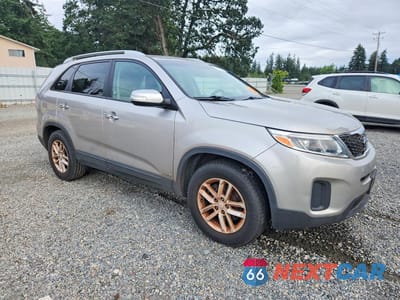 Czwarte zdjęcie samochodu z boku: 2015 KIA SORENTO LX VIN:5XYKTDA77FG653771 - miniatura
