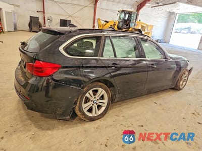 Trzecie zdjęcie samochodu z tyłu: 2018 BMW 328 D XDRIVE VIN:WBA8J1C54JA019219 - miniatura
