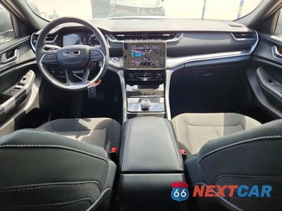 Zdjęcie 8 z 14 samochodu: 2025 JEEP GRAND CHEROKEE LAREDO VIN:1C4RJGAG4SC322618 - miniatura