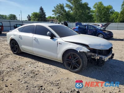 Czwarte zdjęcie samochodu z boku: 2014 AUDI A7 PREMIUM PLUS VIN:WAUWGAFC1EN017734 - miniatura