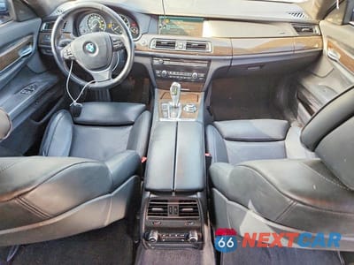 Zdjęcie 8 z 13 samochodu: 2012 BMW 750 XI VIN:WBAKC6C51CC396059 - miniatura