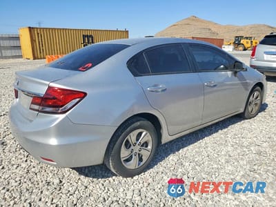 Trzecie zdjęcie samochodu z tyłu: 2013 HONDA CIVIC LX VIN:2HGFB2F55DH555838 - miniatura