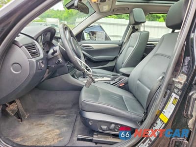 Zdjęcie 7 z 13 samochodu: 2014 BMW X1 XDRIVE28I VIN:WBAVL1C59EVY17064 - miniatura