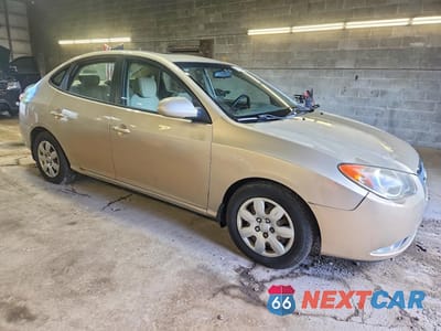 Czwarte zdjęcie samochodu z boku: 2009 HYUNDAI ELANTRA GLS VIN:KMHDU46D39U601668 - miniatura
