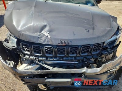 Zdjęcie 12 z 13 samochodu: 2024 JEEP COMPASS LATITUDE VIN:3C4NJDBN3RT153040 - miniatura