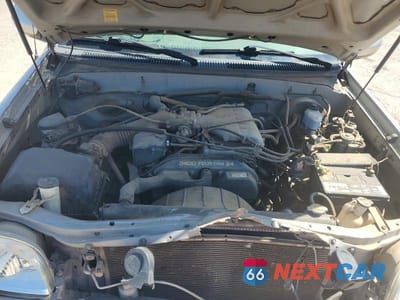 Zdjęcie 11 z 12 samochodu: 2002 TOYOTA TUNDRA ACCESS CAB SR5 VIN:5TBRN34122S242729 - miniatura