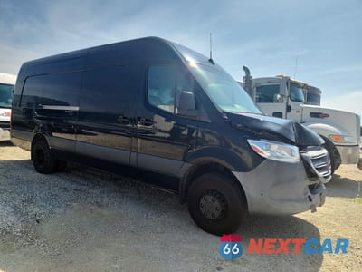 Czwarte zdjęcie samochodu z boku: 2020 MERCEDES-BENZ SPRINTER 3500 VIN:W1W5EDHY3LT031565 - miniatura