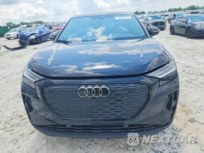 Piąte zdjęcie samochodu w środku: 2023 AUDI Q4 E-TRON SPORTBACK PRESTIGE VIN:WA142BFZ4PP011611 - miniatura