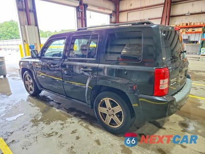 Drugie zdjęcie samochodu z przodu: 2008 JEEP PATRIOT SPORT VIN:1J8FF28W18D607910 - miniatura