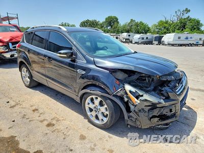 Czwarte zdjęcie samochodu z boku: 2015 FORD ESCAPE TITANIUM VIN:1FMCU0J91FUA78508 - miniatura