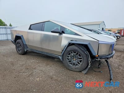 Czwarte zdjęcie samochodu z boku: 2024 TESLA CYBERTRUCK VIN:7G2CEHED5RA038339 - miniatura