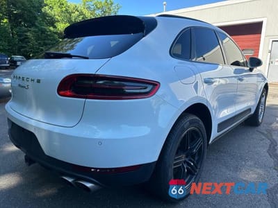 Trzecie zdjęcie samochodu z tyłu: 2015 PORSCHE MACAN S VIN:WP1AB2A56FLB51631 - miniatura