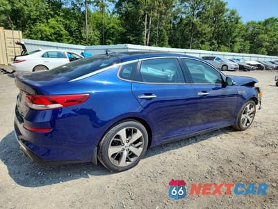 Trzecie zdjęcie samochodu z tyłu: 2019 KIA OPTIMA S VIN:5XXGT4L31KG289944 - miniatura