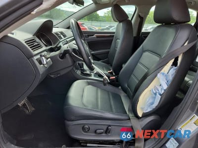 Zdjęcie 7 z 12 samochodu: 2019 VOLKSWAGEN PASSAT SE R-LINE VIN:1VWMA7A36KC003564 - miniatura