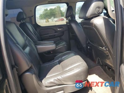 Zdjęcie 11 z 13 samochodu: 2008 CADILLAC ESCALADE ESV VIN:1GYFK66838R189085 - miniatura