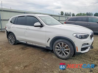 Czwarte zdjęcie samochodu z boku: 2018 BMW X3 XDRIVE30I VIN:5UXTR9C59JLD73165 - miniatura