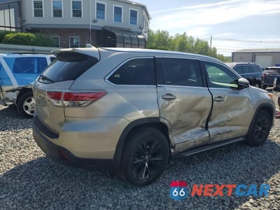 Trzecie zdjęcie samochodu z tyłu: 2016 TOYOTA HIGHLANDER XLE VIN:5TDJKRFH7GS270561 - miniatura