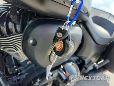 Zdjęcie 8 z 9 samochodu: 2021 INDIAN MOTORCYCLE CO. CHIEFTAIN DARK HORSE VIN:56KTCDBB1M3400979 - miniatura