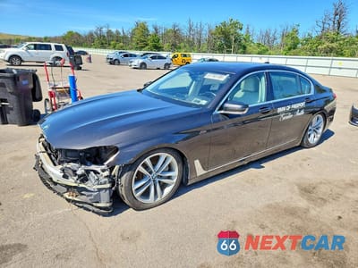 2016 BMW 750 XI WBA7F2C53GG420172 - główne zdjęcie licytacji z USA - miniatura