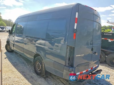 Drugie zdjęcie samochodu z przodu: 2019 MERCEDES BENZ SPRINTER 2500 DELIVERY VAN VIN:WD4PF1CDXKP121362 - miniatura