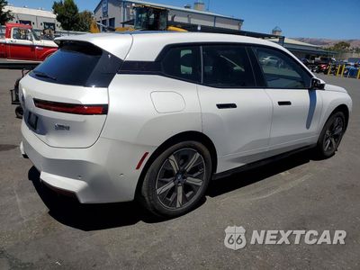 Trzecie zdjęcie samochodu z tyłu: 2026 BMW IX XDRIVE45 VIN:WB543CF08TCV37618 - miniatura