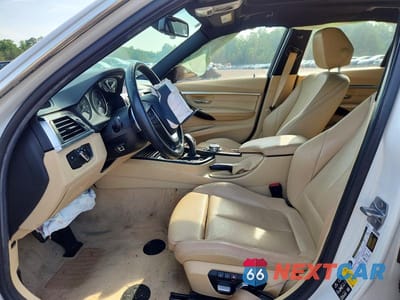 Zdjęcie 7 z 12 samochodu: 2016 BMW 328 XI SULEV VIN:WBA8E3G55GNU00458 - miniatura
