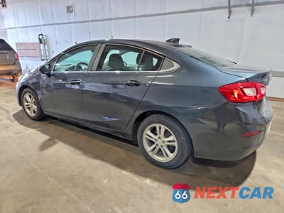 Drugie zdjęcie samochodu z przodu: 2017 CHEVROLET CRUZE LT VIN:1G1BE5SM5H7244858 - miniatura