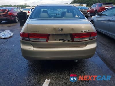 Zdjęcie 6 z 12 samochodu: 2004 HONDA ACCORD EX VIN:1HGCM566X4A170409 - miniatura